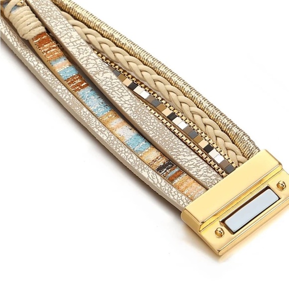 Elegant Champagne and Gold Bracelet Set